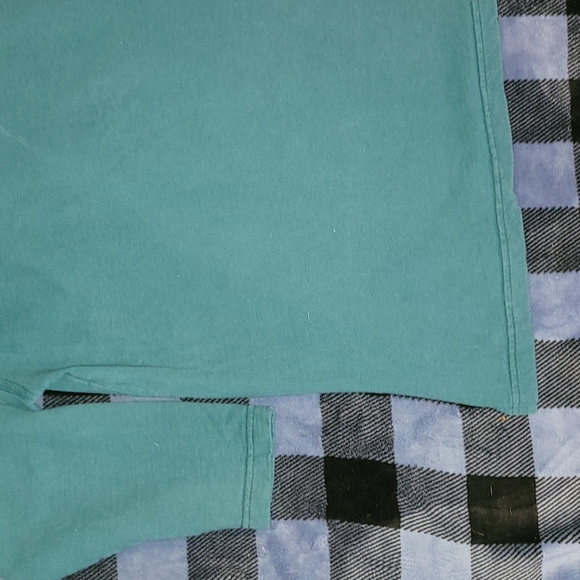 Vintage. Made in USA. SILVERWEAR. Thick cotton material. Size Large. - Picture 10 of 13